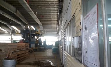 NAVE Y OFICINAS LOS REYES ACOZAC TECÁMAC SUP. 2,754 m2