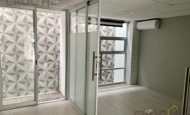 Propiedad en Venta - Renta Zona Los Lagos en Xalapa Veracruz. Uso comercial