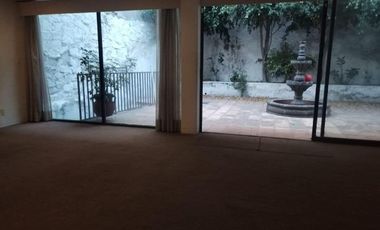 Casa en Lomas de Tecamachalco