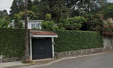 Venta y Renta de Casa sola frente al Lienzo Charro, Cuernavaca Morelos