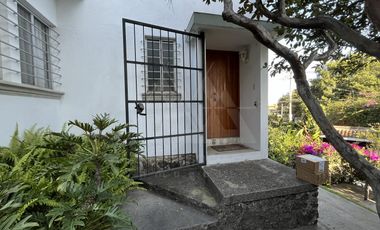 Venta y Renta de Casa sola frente al Lienzo Charro, Cuernavaca Morelos