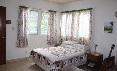 Venta y Renta de Casa sola frente al Lienzo Charro, Cuernavaca Morelos