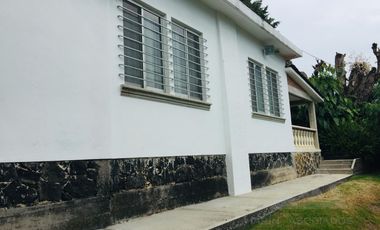 Venta y Renta de Casa sola frente al Lienzo Charro, Cuernavaca Morelos