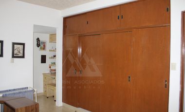 Venta y Renta de Casa sola frente al Lienzo Charro, Cuernavaca Morelos