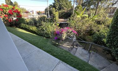 Venta y Renta de Casa sola frente al Lienzo Charro, Cuernavaca Morelos