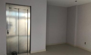 CASA EN RENTA EN LOMAS DE BEZARES