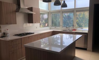 CASA EN RENTA EN LOMAS DE BEZARES