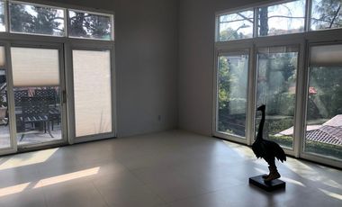 CASA EN RENTA EN LOMAS DE BEZARES