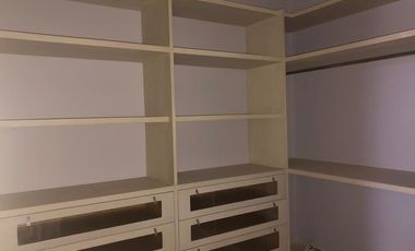 CASA EN RENTA EN LOMAS DE BEZARES