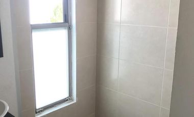 SE RENTA Casa de 3 recamaras sin muebles en Bali, Playa del Carmen P3264