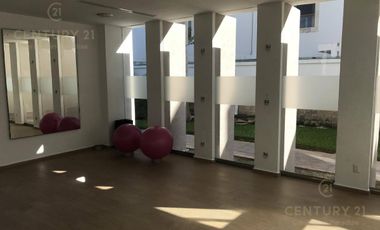 SE RENTA Casa de 3 recamaras sin muebles en Bali, Playa del Carmen P3264