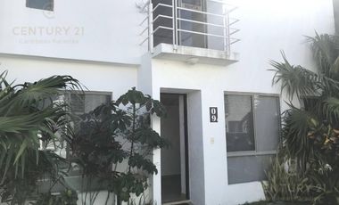 SE RENTA Casa de 3 recamaras sin muebles en Bali, Playa del Carmen P3264