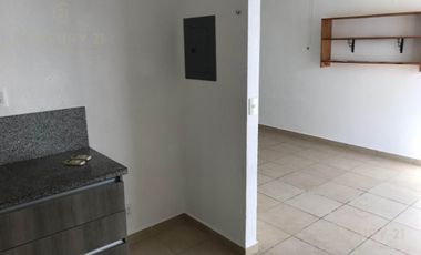 SE RENTA Casa de 3 recamaras sin muebles en Bali, Playa del Carmen P3264