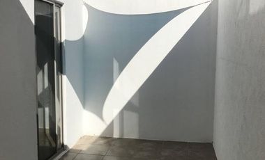 SE RENTA Casa de 3 recamaras sin muebles en Bali, Playa del Carmen P3264