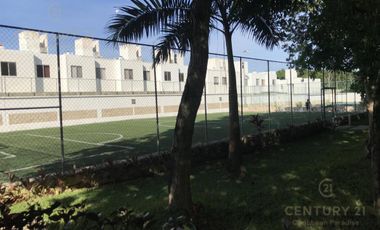 SE RENTA Casa de 3 recamaras sin muebles en Bali, Playa del Carmen P3264