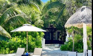 Venta Casa Frente al Mar en Holbox 4 Hab Jacuzzi, Playa, Terreno Comercial