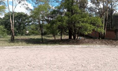Terreno en  venta de 1008m2 en Haras del Bosque