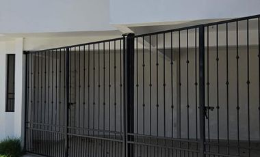 VENTA DE CASA EN RESIDENCIAL LA ESPERANZA EN ZINACANTEPEC