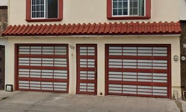 CASA EN VENTA FRACCIONAMIENTO LA LUZ, LUNA DURANGO.