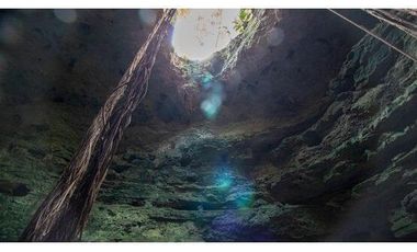 En venta terreno con casona y cenote en Temozón
