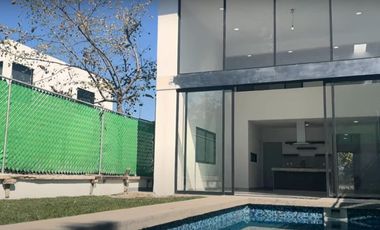 CASA EN LOS MANGOS