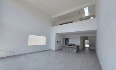 CASA EN LOS MANGOS
