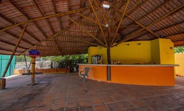 CASA EN LOS MANGOS