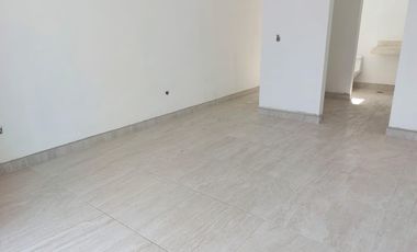 CASA EN LOS MANGOS
