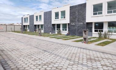 VENTA casas de 3 recamaras en San Francisco Ocotlan,Puebla. Casa club y gym.