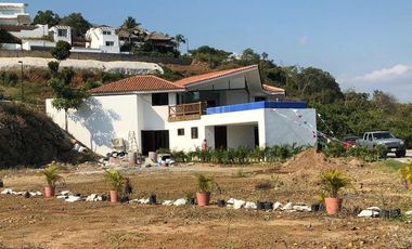 CASA EN VENTA EN CLUB CASA BLANCA ATIZAPAN