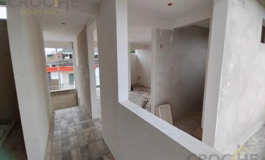 Casa en Venta en obra gris en Miradores