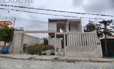 Casa en Venta en obra gris en Miradores