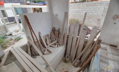 Casa en Venta en obra gris en Miradores