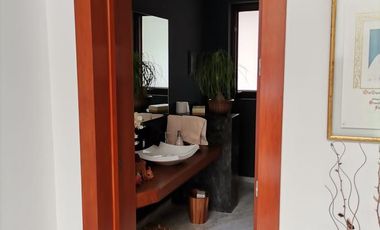 Moderna casa en Hacienda San Martín