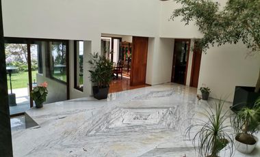 Moderna casa en Hacienda San Martín