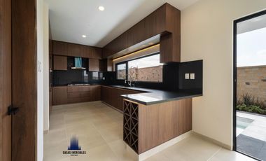 CASA NUEVA EN VENTA, PUNTA TIBURÓN