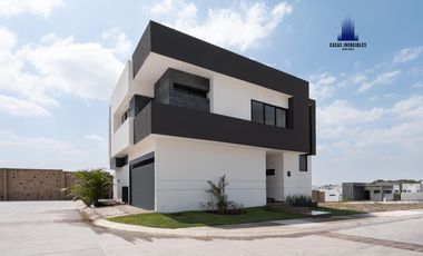 CASA NUEVA EN VENTA, PUNTA TIBURÓN