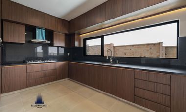 CASA NUEVA EN VENTA, PUNTA TIBURÓN