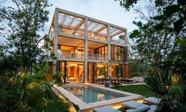 Increible casa en zona residencial prvilegiada de Playa del Carmen  P3452