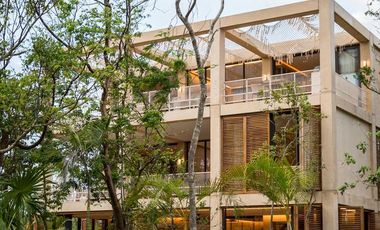 Increible casa en zona residencial prvilegiada de Playa del Carmen  P3452