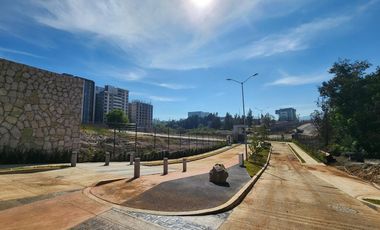 Terreno en  Venta en Altozano junto al Hospital Ángeles