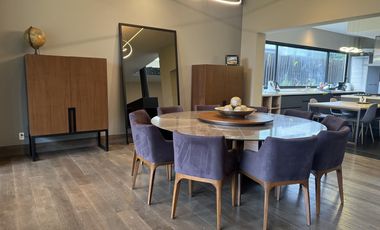 Sublime casa moderna colindante al Club de Golf los Encinos