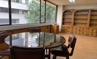 Oficina en el Poblado