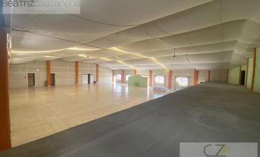 SALON DE FIESTAS CON TERRENO PARA 100 AUTOS, ACTOPAN, HGO.