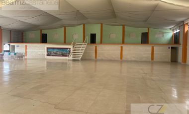 SALON DE FIESTAS CON TERRENO PARA 100 AUTOS, ACTOPAN, HGO.