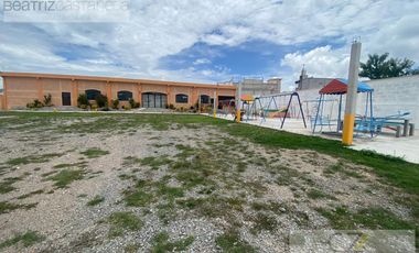 SALON DE FIESTAS CON TERRENO PARA 100 AUTOS, ACTOPAN, HGO.