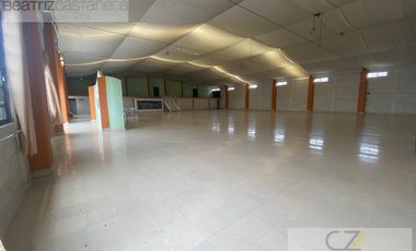SALON DE FIESTAS CON TERRENO PARA 100 AUTOS, ACTOPAN, HGO.