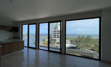 Penthouse en RENTA con roof garden privado con espectacular vista al rio del Estero, 3 recamaras