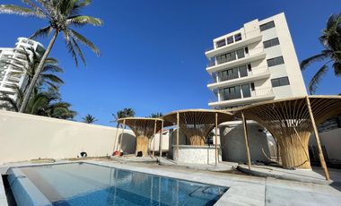 Penthouse en RENTA con roof garden privado con espectacular vista al rio del Estero, 3 recamaras