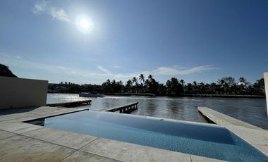 Penthouse en RENTA con roof garden privado con espectacular vista al rio del Estero, 3 recamaras
